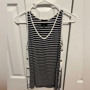W5 tank top